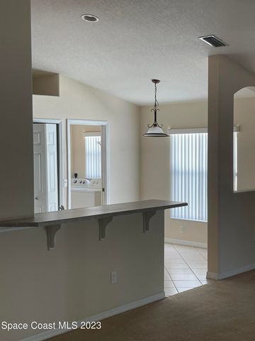 2362 Glasbern Circle, Melbourne, FL 32904