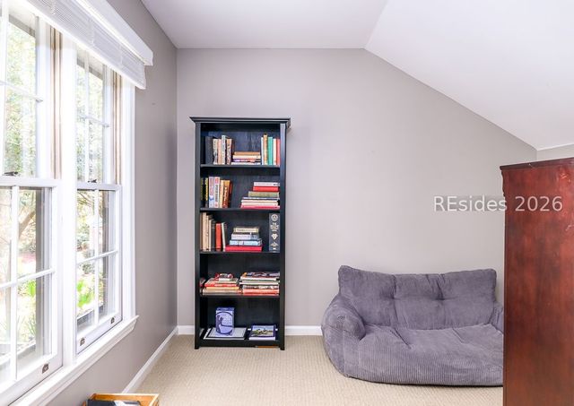 61 Big Woods Dr, Hilton Head Island, SC 29926