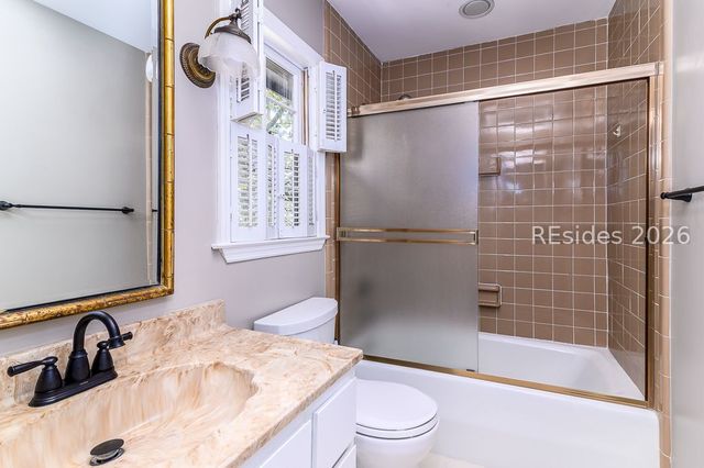 61 Big Woods Dr, Hilton Head Island, SC 29926