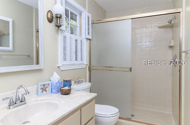 61 Big Woods Dr, Hilton Head Island, SC 29926