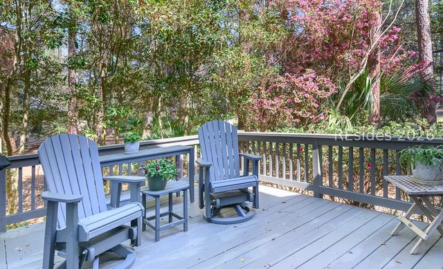 61 Big Woods Dr, Hilton Head Island, SC 29926