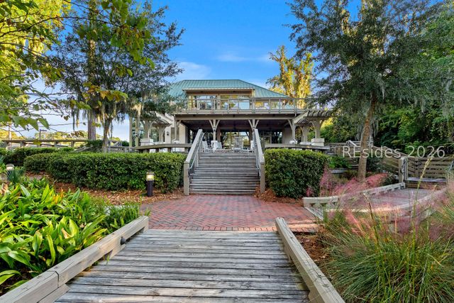 61 Big Woods Dr, Hilton Head Island, SC 29926