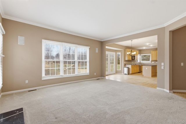 5139 Birkdale Drive, Commerce Charter Township, MI 48382