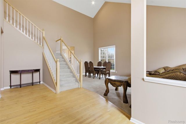 5139 Birkdale Drive, Commerce Charter Township, MI 48382