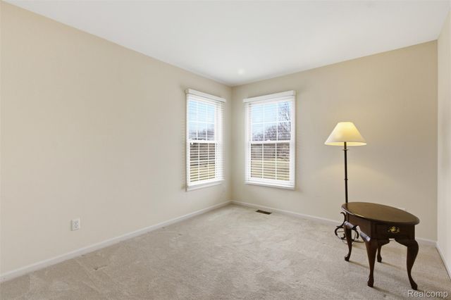 5139 Birkdale Drive, Commerce Charter Township, MI 48382