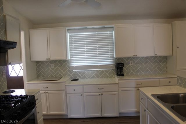5801 South Deanna Street, Pahrump, NV 89048