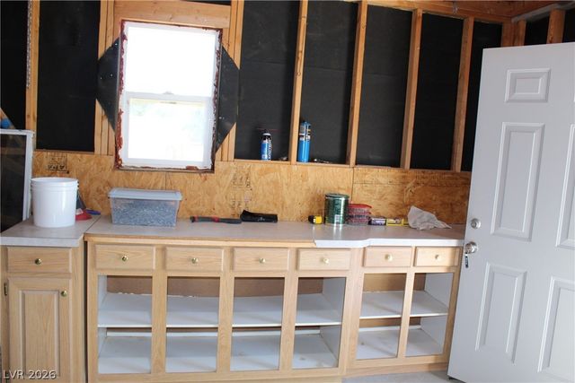 5801 South Deanna Street, Pahrump, NV 89048