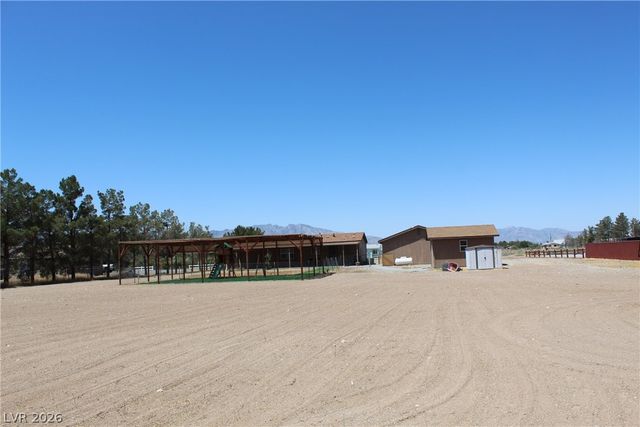 5801 South Deanna Street, Pahrump, NV 89048