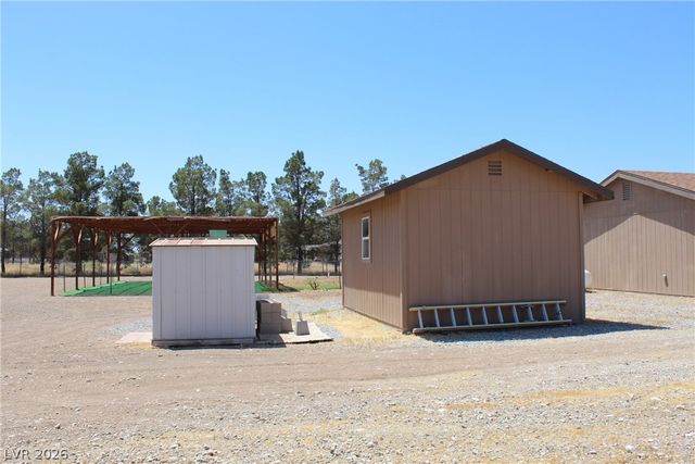 5801 South Deanna Street, Pahrump, NV 89048