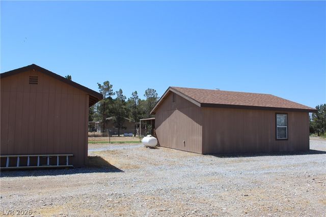 5801 South Deanna Street, Pahrump, NV 89048