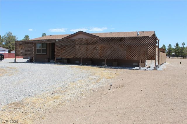 5801 South Deanna Street, Pahrump, NV 89048