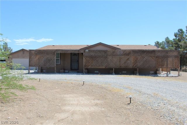 5801 South Deanna Street, Pahrump, NV 89048