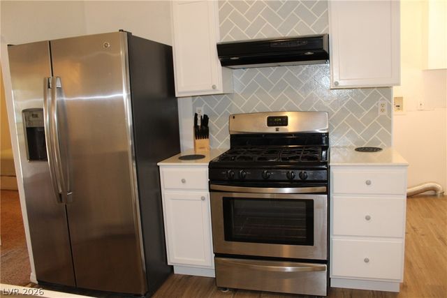 5801 South Deanna Street, Pahrump, NV 89048