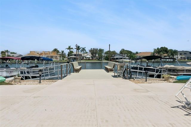 315 N CAUSEWAY B302, New Smyrna Beach, FL 32169