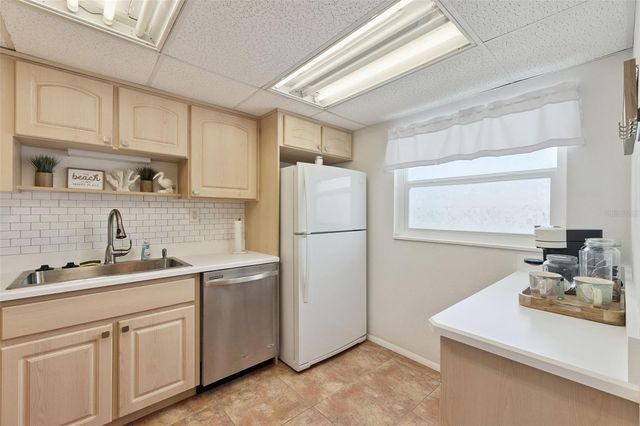 315 N CAUSEWAY B302, New Smyrna Beach, FL 32169