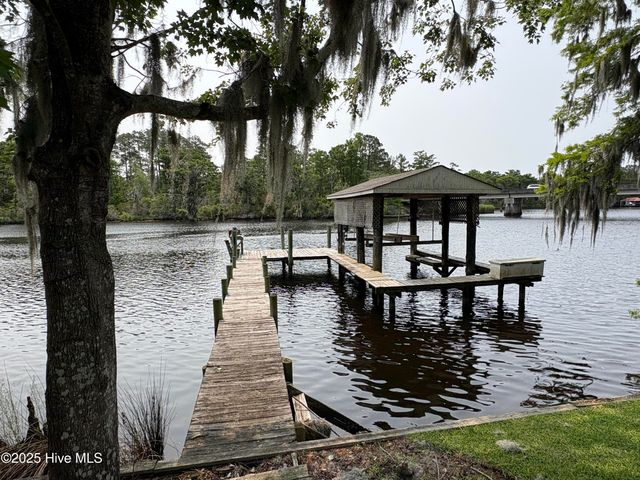 1608 Brices Creek Road, New Bern, NC 28562