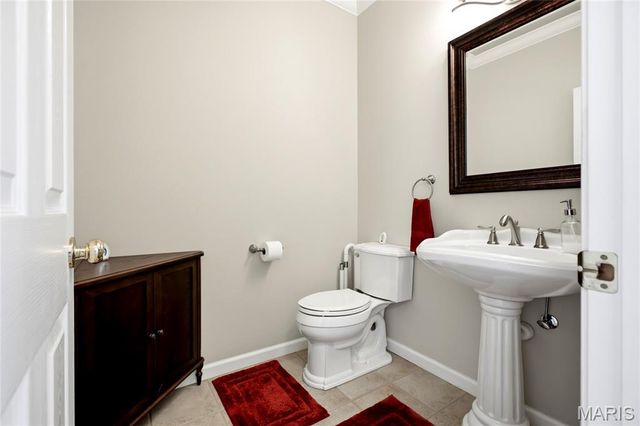 15920 Picardy Crest Court, Chesterfield, MO 63017