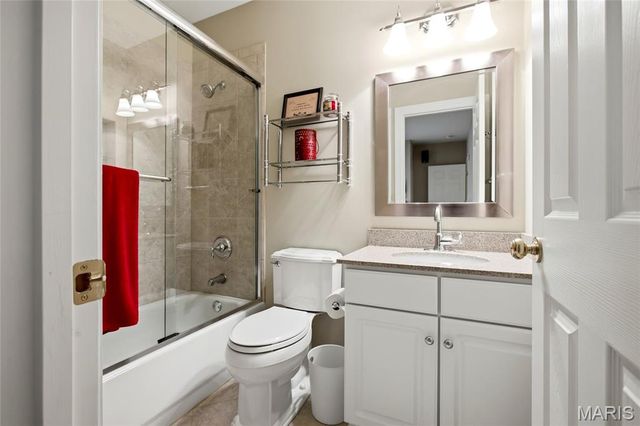 15920 Picardy Crest Court, Chesterfield, MO 63017