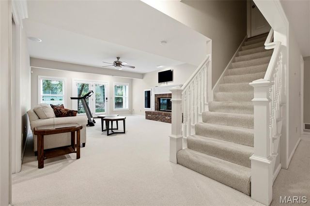 15920 Picardy Crest Court, Chesterfield, MO 63017