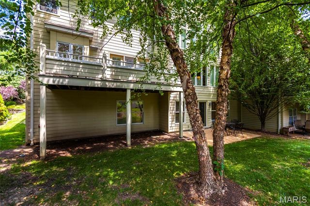 15920 Picardy Crest Court, Chesterfield, MO 63017