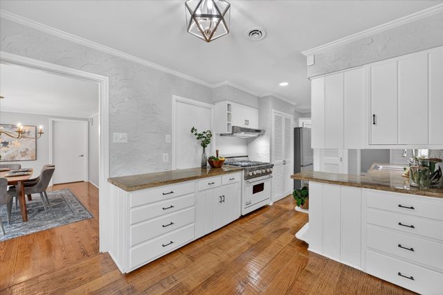 5014 Rexton Lane, Dallas, TX 75214