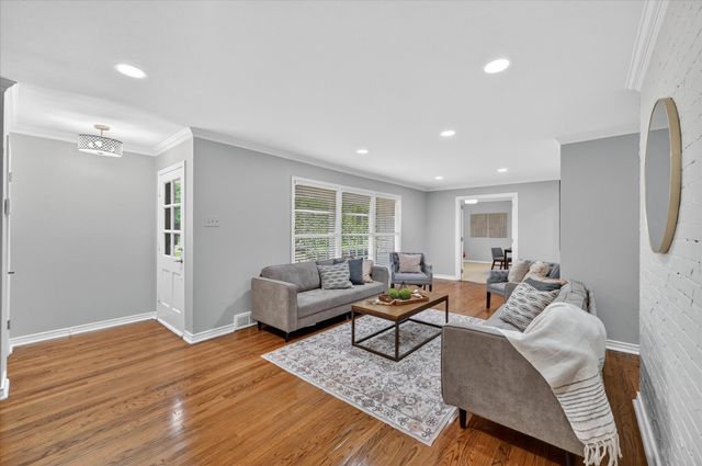 5014 Rexton Lane, Dallas, TX 75214