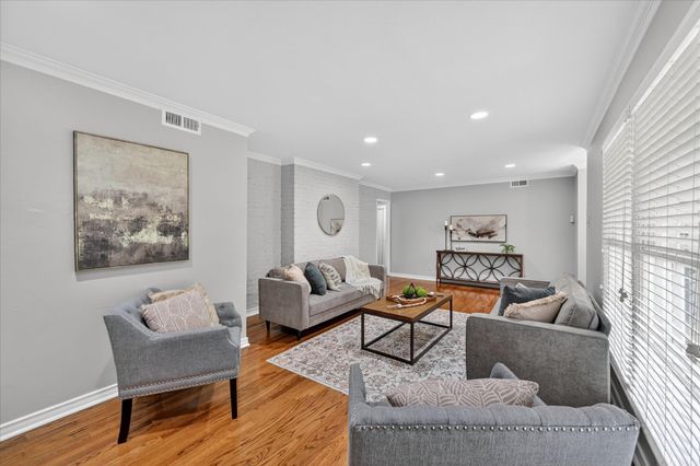 5014 Rexton Lane, Dallas, TX 75214