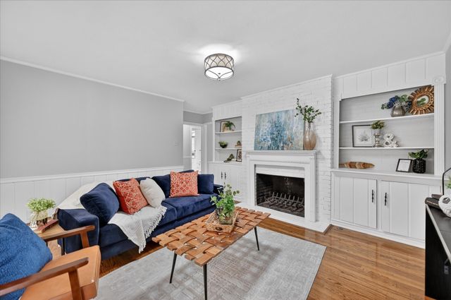 5014 Rexton Lane, Dallas, TX 75214