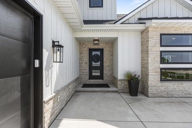 3828 CHAMPEAU ROAD, New Franken, WI 54229