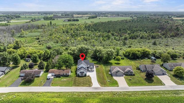3828 CHAMPEAU ROAD, New Franken, WI 54229