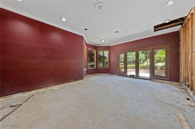 112 Quail Run Road, Henderson, NV 89014