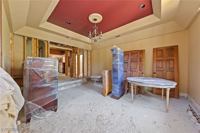 112 Quail Run Road, Henderson, NV 89014