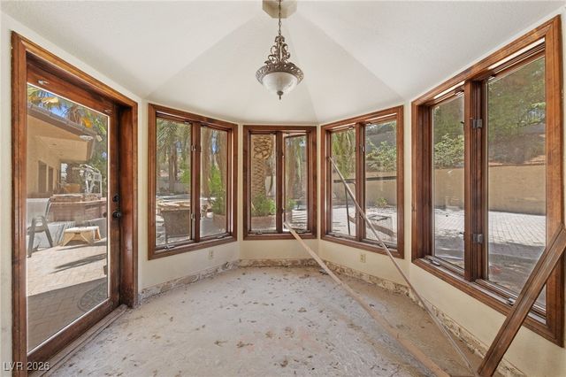 112 Quail Run Road, Henderson, NV 89014