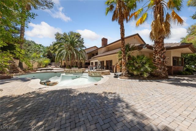 112 Quail Run Road, Henderson, NV 89014