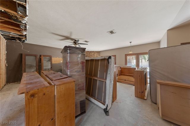 112 Quail Run Road, Henderson, NV 89014