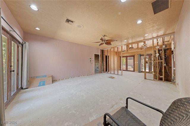 112 Quail Run Road, Henderson, NV 89014