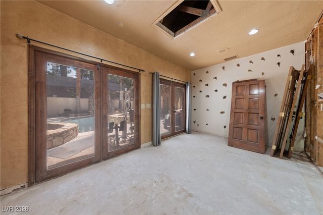 112 Quail Run Road, Henderson, NV 89014