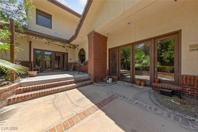 112 Quail Run Road, Henderson, NV 89014