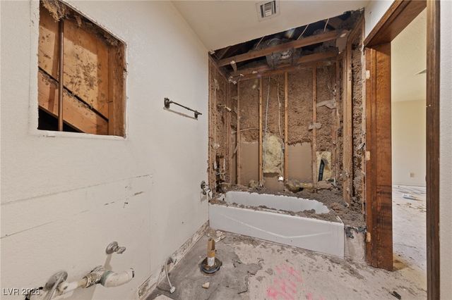 112 Quail Run Road, Henderson, NV 89014