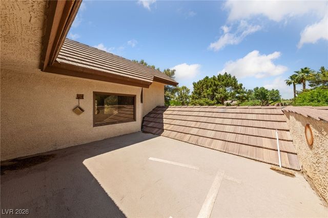 112 Quail Run Road, Henderson, NV 89014