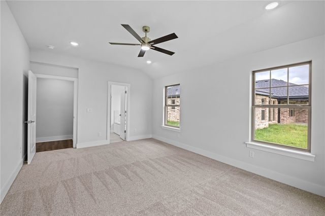 1028 Marquis Avenue, Lowell, AR 72745