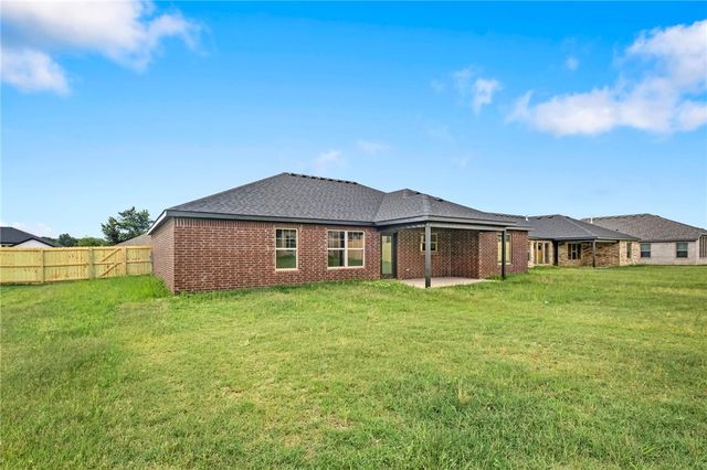 1028 Marquis Avenue, Lowell, AR 72745