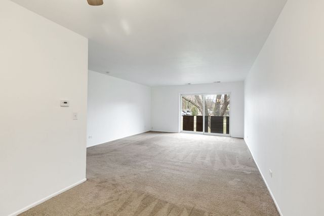 2650 Brookwood Way Drive 203, Rolling Meadows, IL 60008