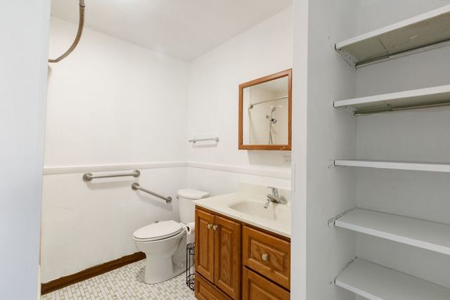 2650 Brookwood Way Drive 203, Rolling Meadows, IL 60008