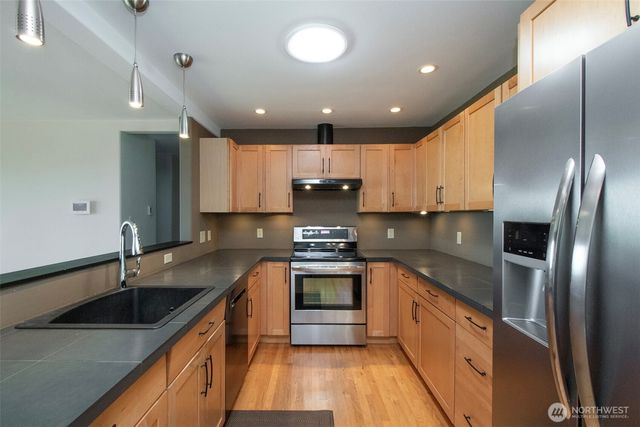 619 E Park Avenue, Port Angeles, WA 98362