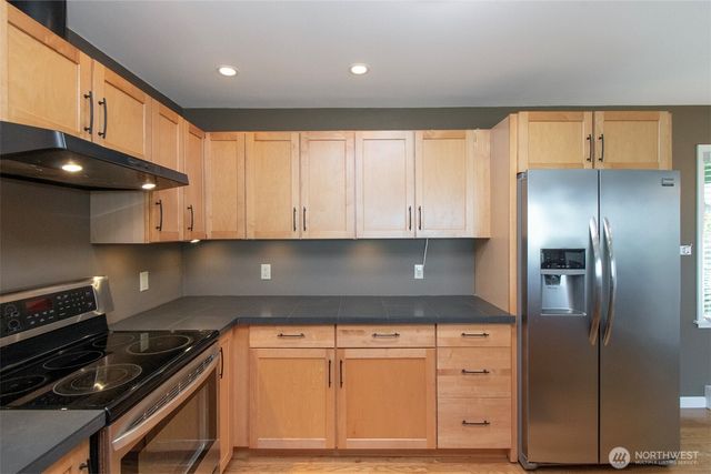 619 E Park Avenue, Port Angeles, WA 98362