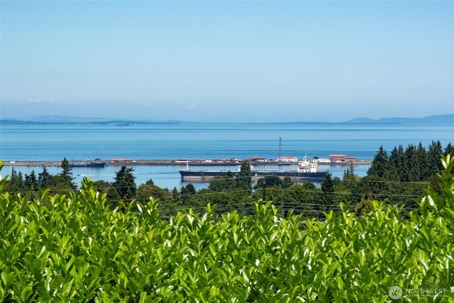 619 E Park Avenue, Port Angeles, WA 98362