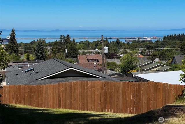 619 E Park Avenue, Port Angeles, WA 98362