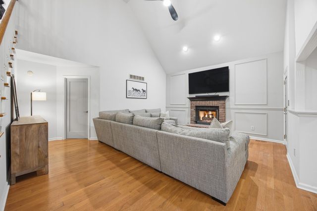 3704 Broadmoor Drive, Lexington, KY 40509