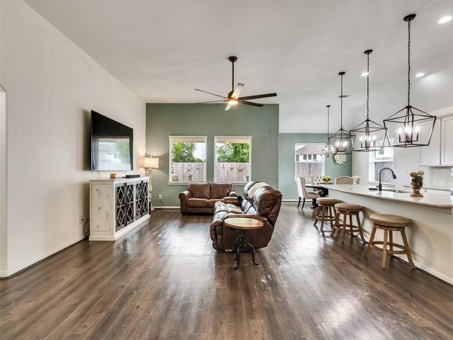 14247 Medina Drive, Baytown, TX 77523